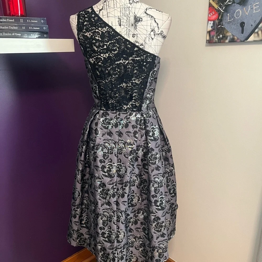 Slate & Willow One Shouldered Dress - Picture 7 of 12